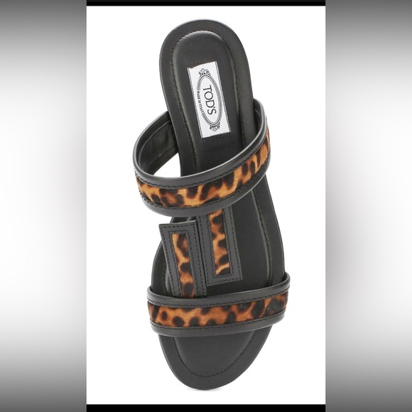 Tod’s leopard calf hair & black leather sandals. $ Firm - Picture 2 of 13